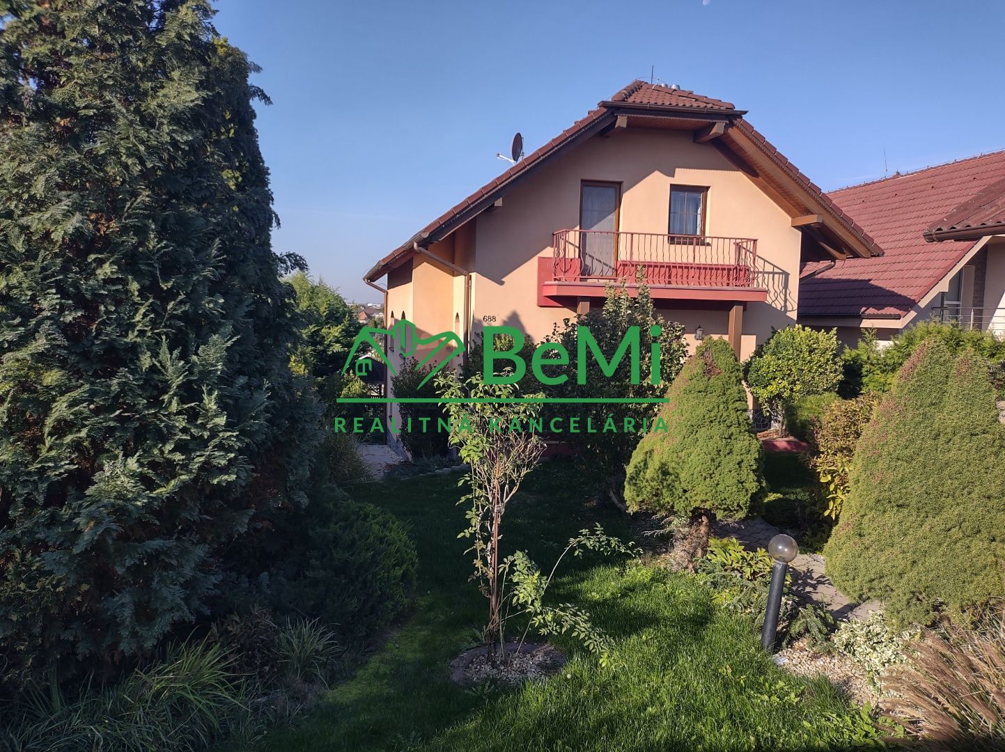 Rodinný dom-Predaj-Lehota-227000.00 €