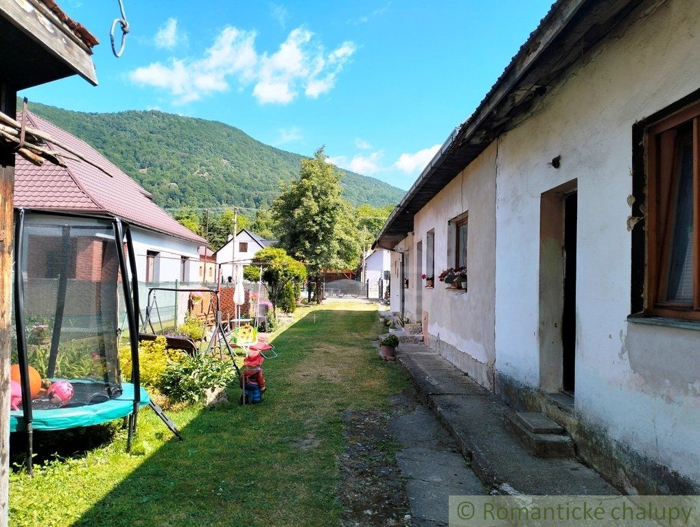 Dom vhodný aj na chalupu v obci Košecké Podhradie na predaj