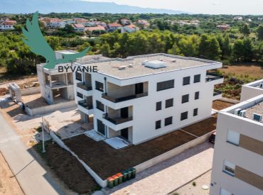 Na predaj novostavba apartmánu len 200m od mora s výhľadom na more v Chorvátsku