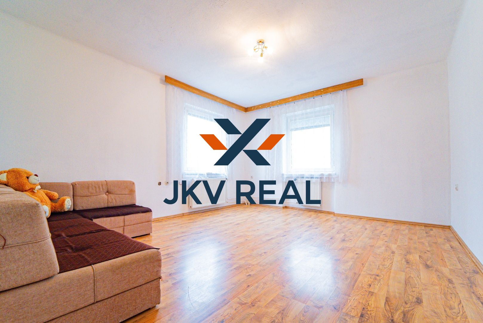 JKV REAL ponúka na predaj RODINNÝ DOM v obci Čereňany