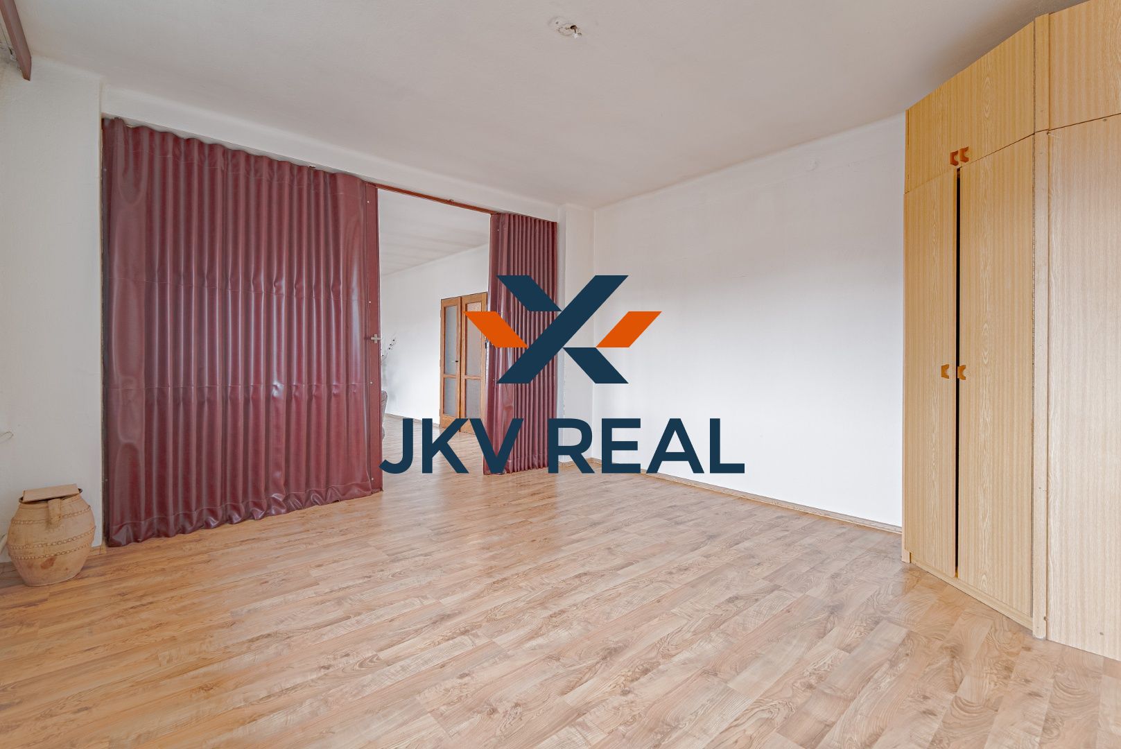 JKV REAL ponúka na predaj RODINNÝ DOM v obci Čereňany