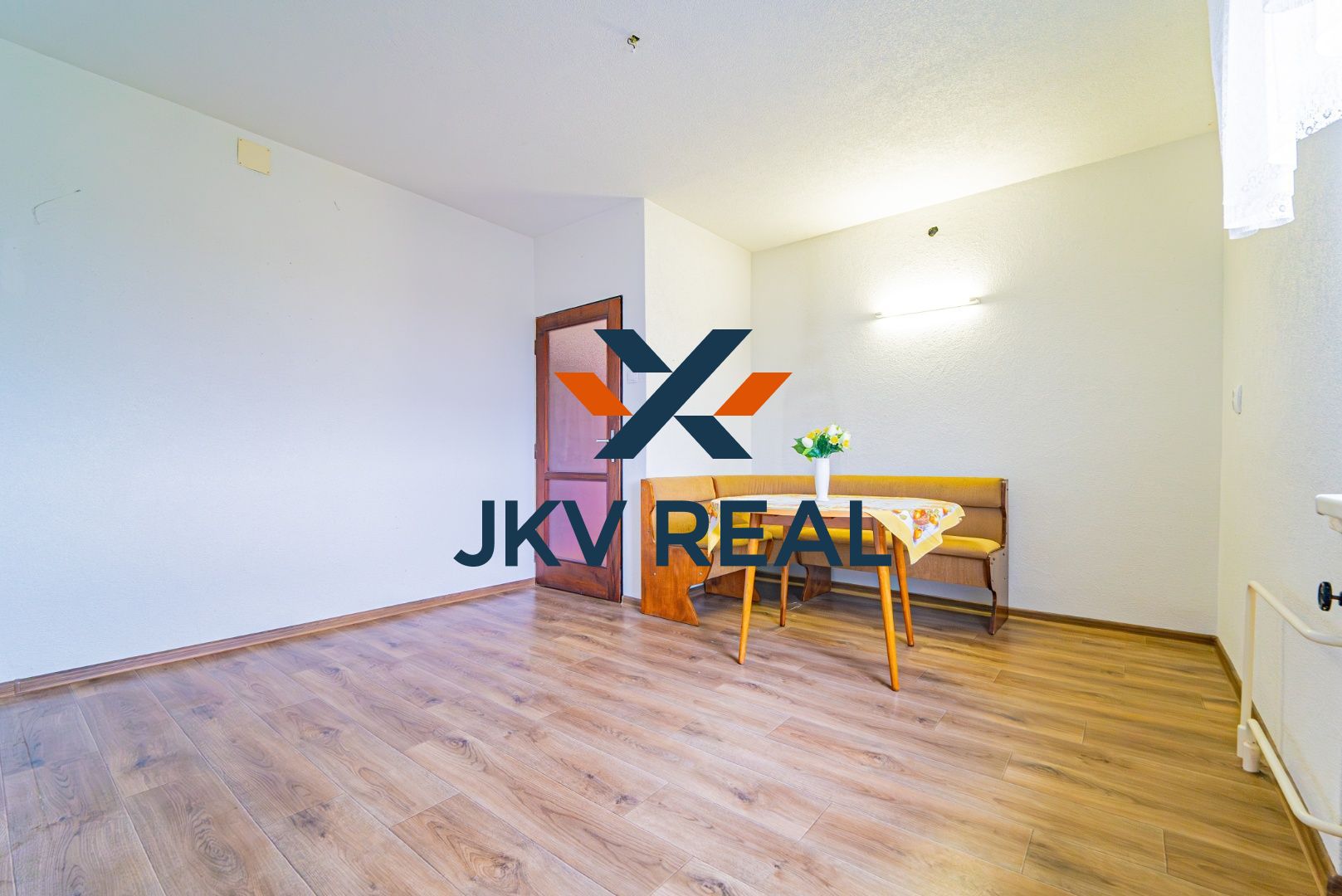 JKV REAL ponúka na predaj RODINNÝ DOM v obci Čereňany