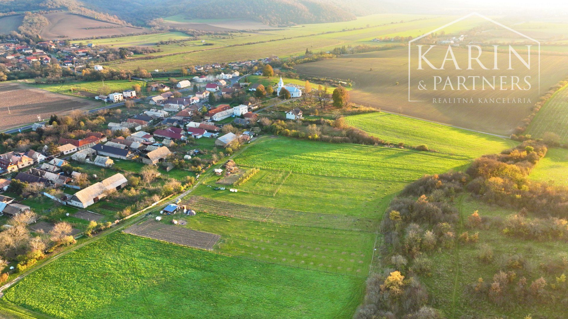 Pozemok vhodný na výstavbu 3069m​​​​​​​​​​​​​​2 blízko kúpeľného mesta Dudince