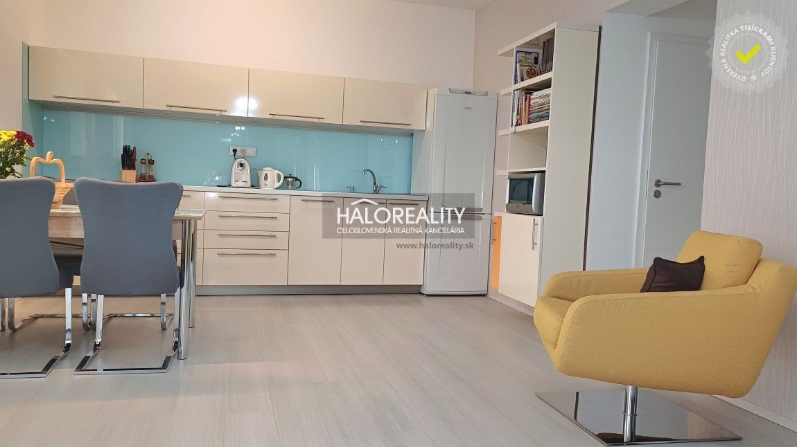 HALO reality - Predaj, trojizbový byt Komárno, s garážou, v lukratívnej lokalite