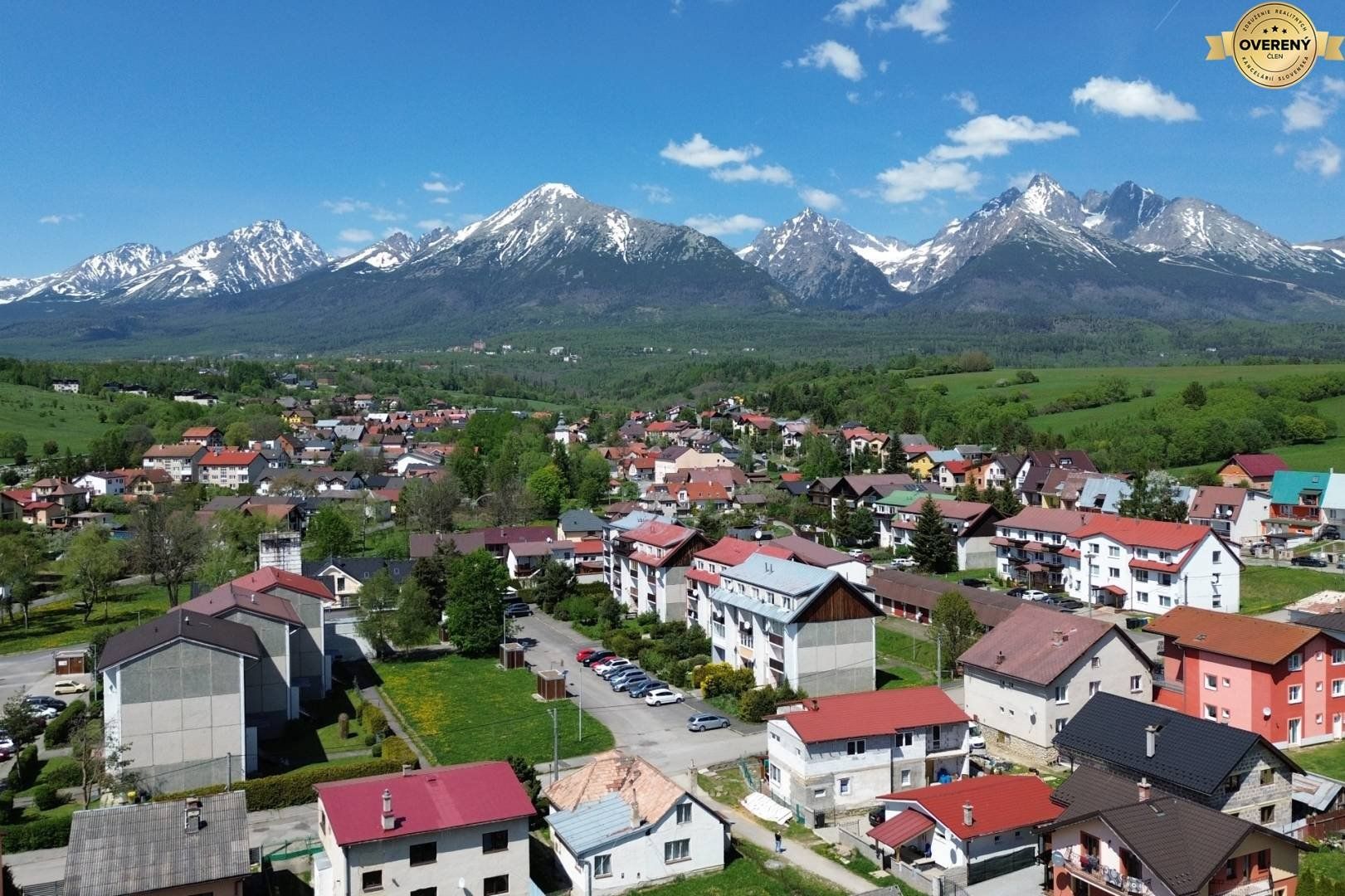 Váš vysnívaný rodinný dom priamo pod Tatrami! Obec NOVÁ LESNÁ