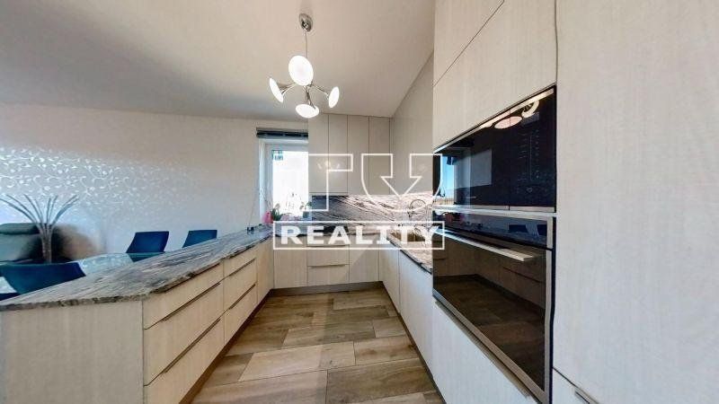 Iný-Predaj-Bratislava - mestská časť Vrakuňa-182999.00 €