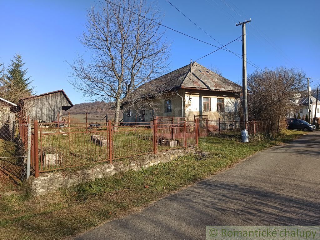 Na predaj vidiecky dom pri Snine s veľkým pozemkom - 51 árov