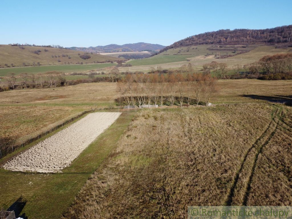 Na predaj vidiecky dom pri Snine s veľkým pozemkom - 51 árov