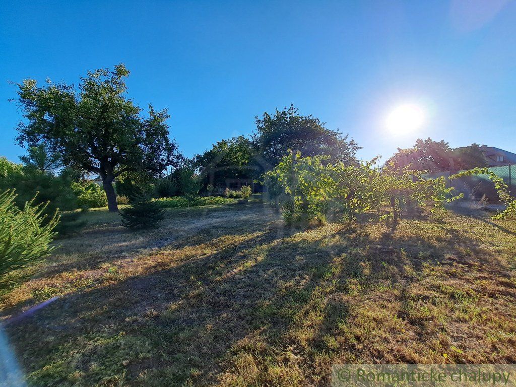 Nová cena - Rodinný dom s pozemkom 1325m2 v obci Vinodol - 18km od Nitry