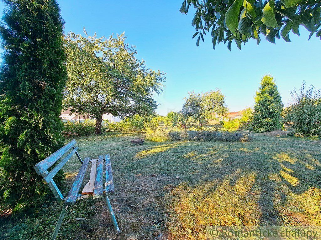 Nová cena - Rodinný dom s pozemkom 1325m2 v obci Vinodol - 18km od Nitry