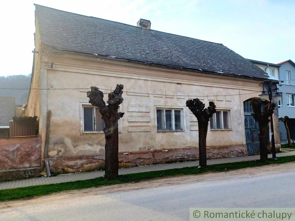 Historický dom v pamiatkovej zóne obce Štítnik čakajúci na záchranu