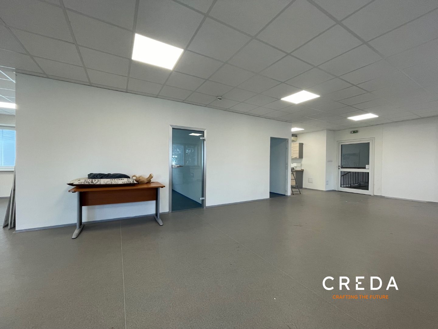 CREDA | prenájom 260 m2 open space kancelárie, Nitra, Vodná