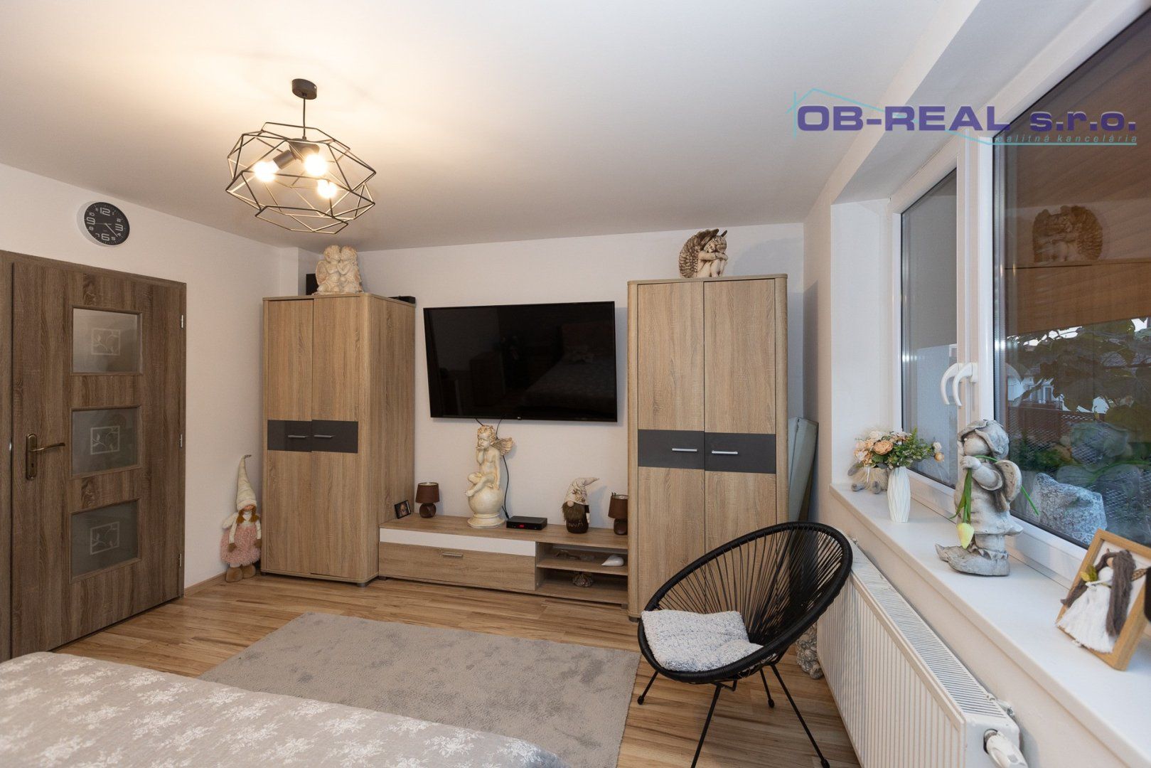 Predaj rekonštr. 4izb RD 189m2, 2xkúpeľňa, pozemok 1295m2