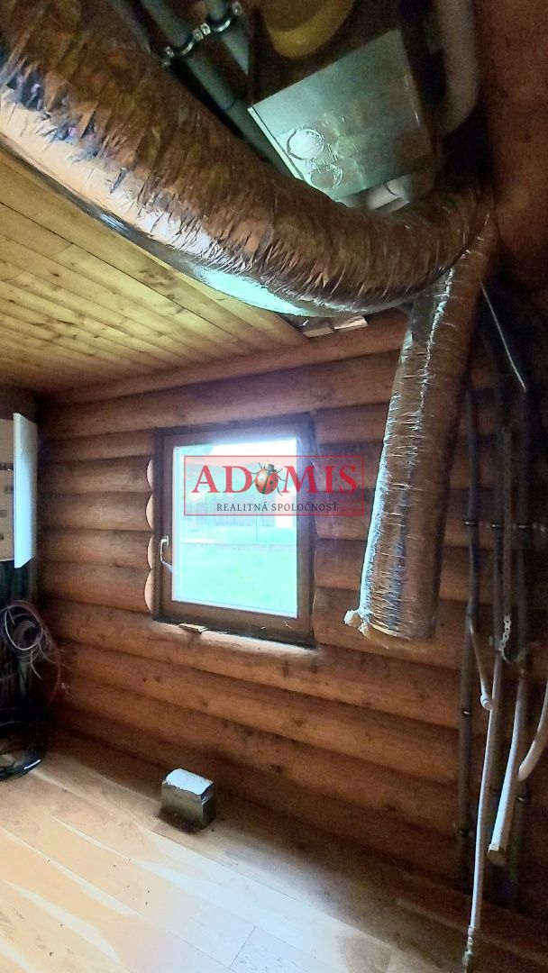 ADOMIS - exkluzívny 5-izb zrubový rodinný dom,Valaliky,3x kúpelňa,391m2,pozemok 944m2,dvojpodlažný,kompletne oplotený