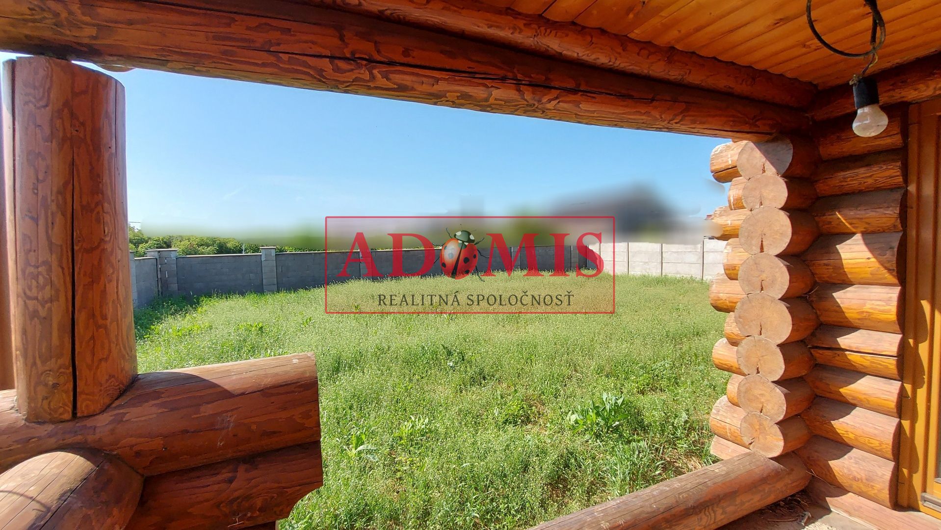 ADOMIS - exkluzívny 5-izb zrubový rodinný dom,Valaliky,3x kúpelňa,391m2,pozemok 944m2,dvojpodlažný,kompletne oplotený