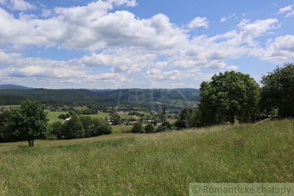 DOHODOU - Priestranný pozemok s krásnym výhľadom v Hriňovej