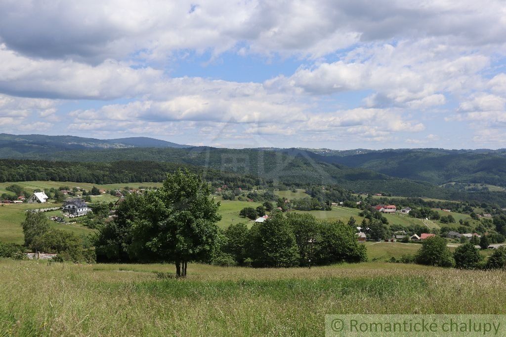 DOHODOU - Priestranný pozemok s krásnym výhľadom v Hriňovej