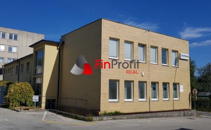 Prenajmem kancelárske priestory 30m2 za 320 €/mesiac v Nitre na Cabajskej ceste pri diaľnici.