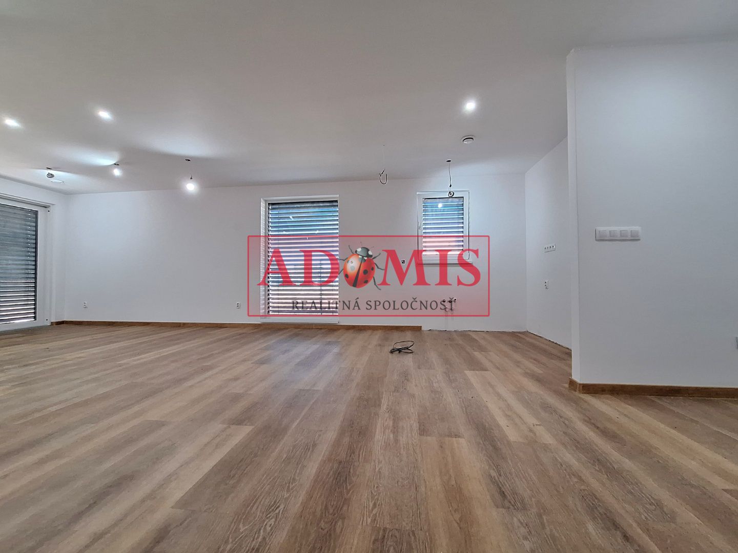 ADOMIS - predáme rodinný tehlový dom 4izbový 120m2 novostavba,čerpadlo,kompletne dokončený, všetky siete, Košice - Šaca