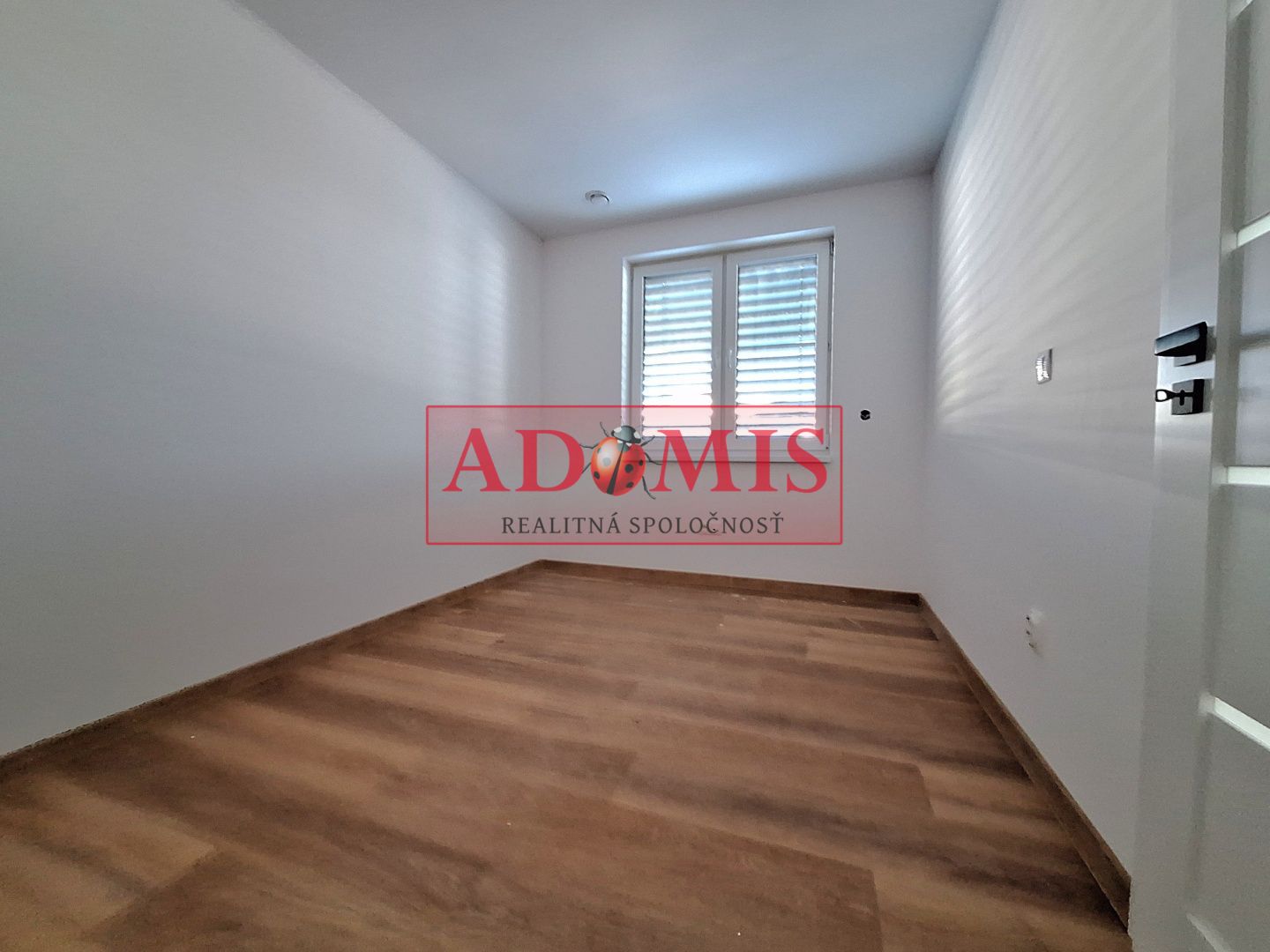 ADOMIS - predáme rodinný tehlový dom 4izbový 120m2 novostavba,čerpadlo,kompletne dokončený, všetky siete, Košice - Šaca