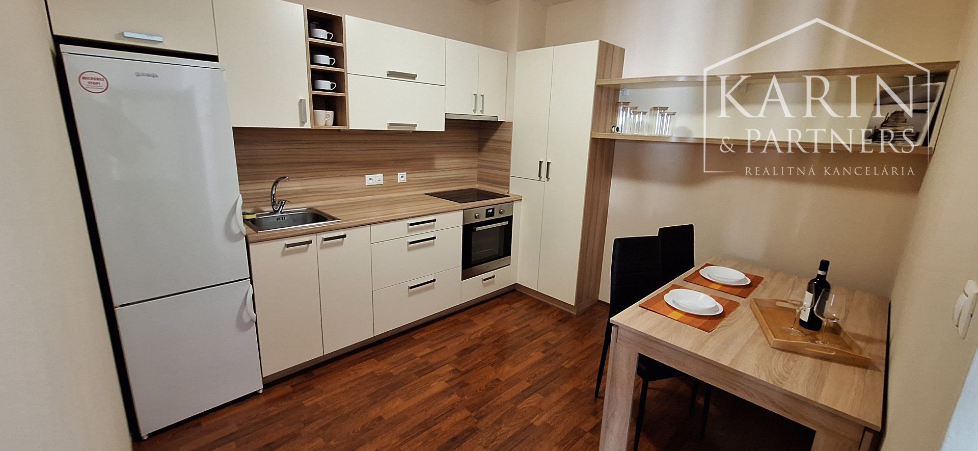 Iný-Prenájom-Bratislava - mestská časť Petržalka-550.00 €