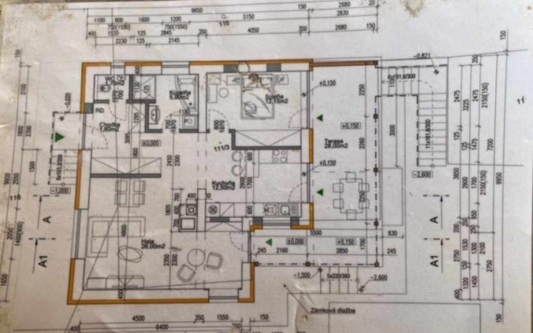 Na predaj rodiný dom s veľkým pozemkom v obci Báb