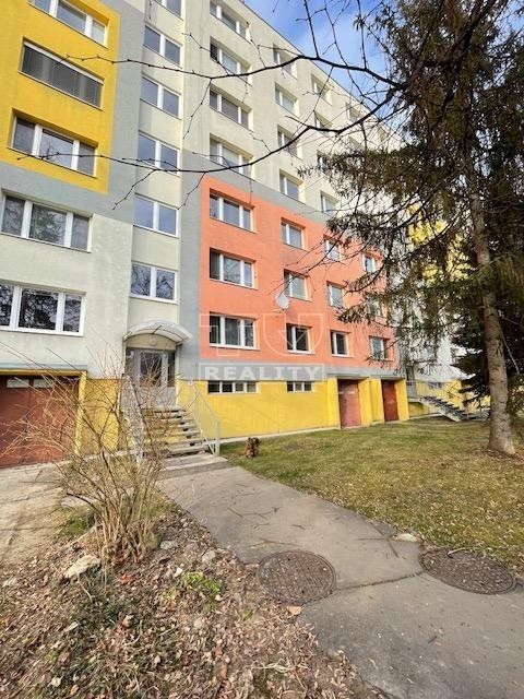 KLASICKÝ 4 IZBOVY BYT ŽILINA-SOLINKY , 85 m2