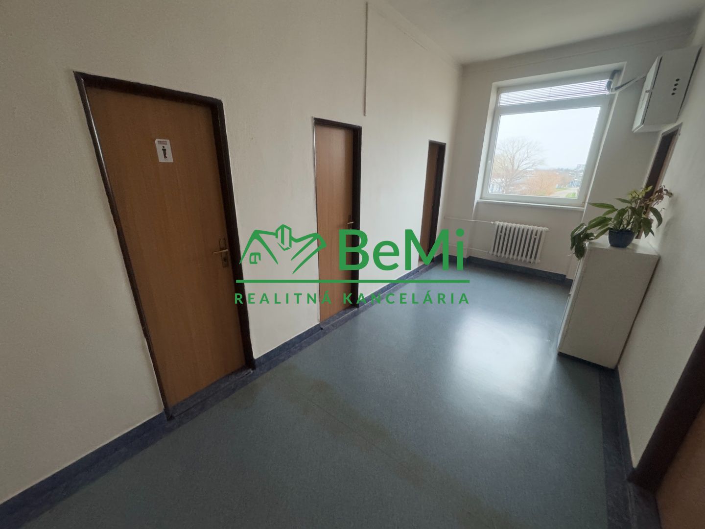 NA PRENÁJOM – kancelárske priestory od 18 do 37 m2, Nitra – Chrenová