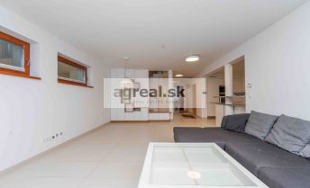 5-room completely furnished house in Prievoz, available 1.jan. 2025