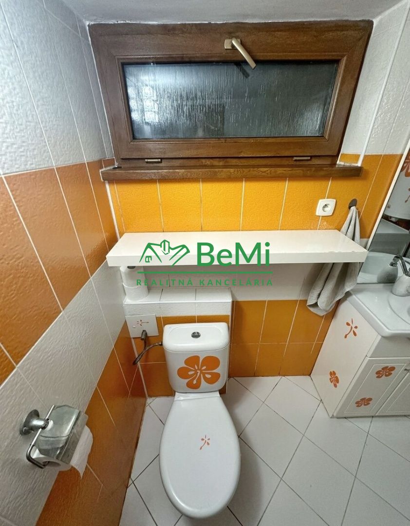Rodinný dom 5 izb. -335m2, rekonštrukcia, sauna ,letná kuchynka, Suchá nad Parnou ID 020-12-EVBA