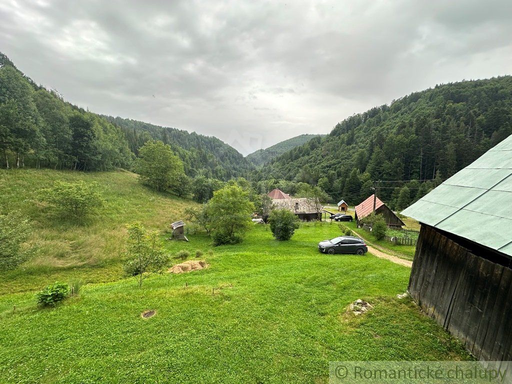 Drevenička na polosamote s pekným výhľadom Utekáč