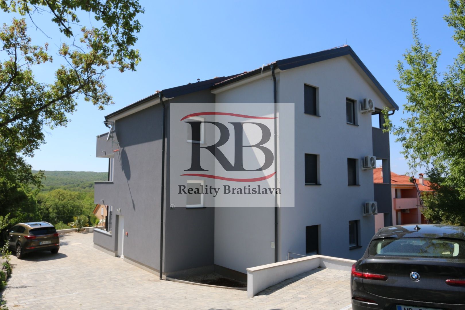 Iný-Predaj-zahraničie-265000.00 €