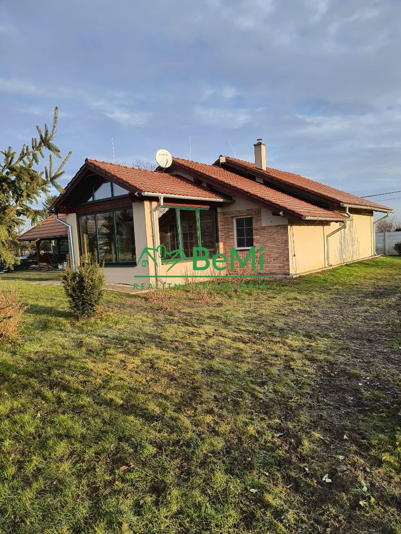 predane Ponúkame Vám na predaj štýlovú novostavbu v  Palárikove - časti Ľudovítov len pár minút od mesta Nové Zámky.