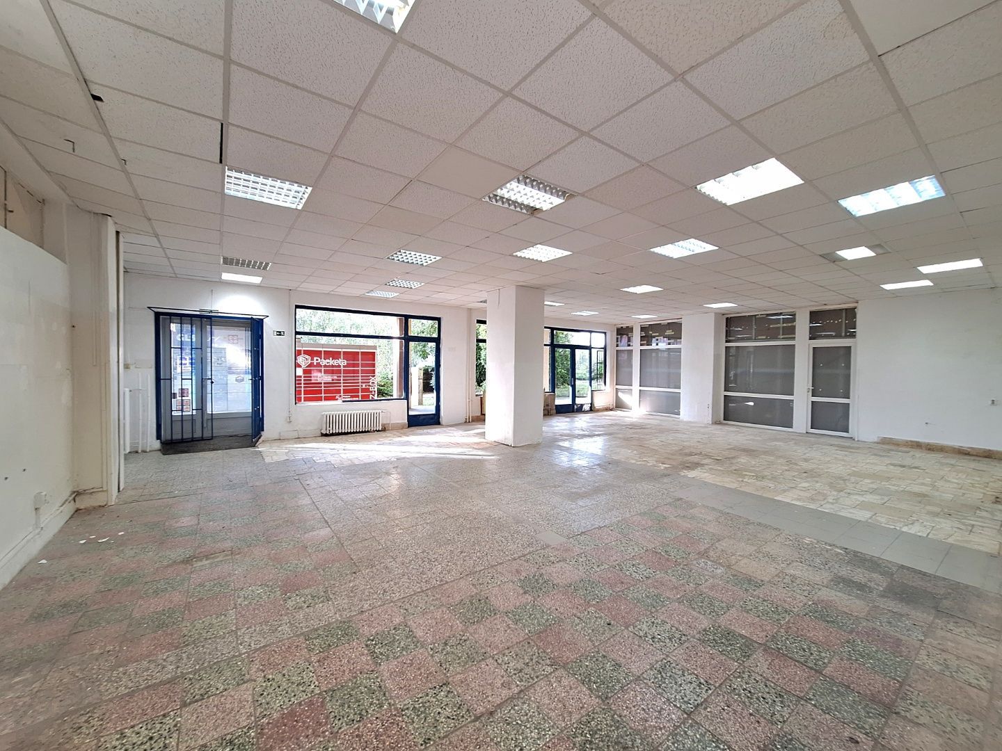 ADOMIS - Prenájom obchodných priestorov 227m2 Buzulucká ulica, OC Latorica Košice, sídlisko Dargovských hrdinov.