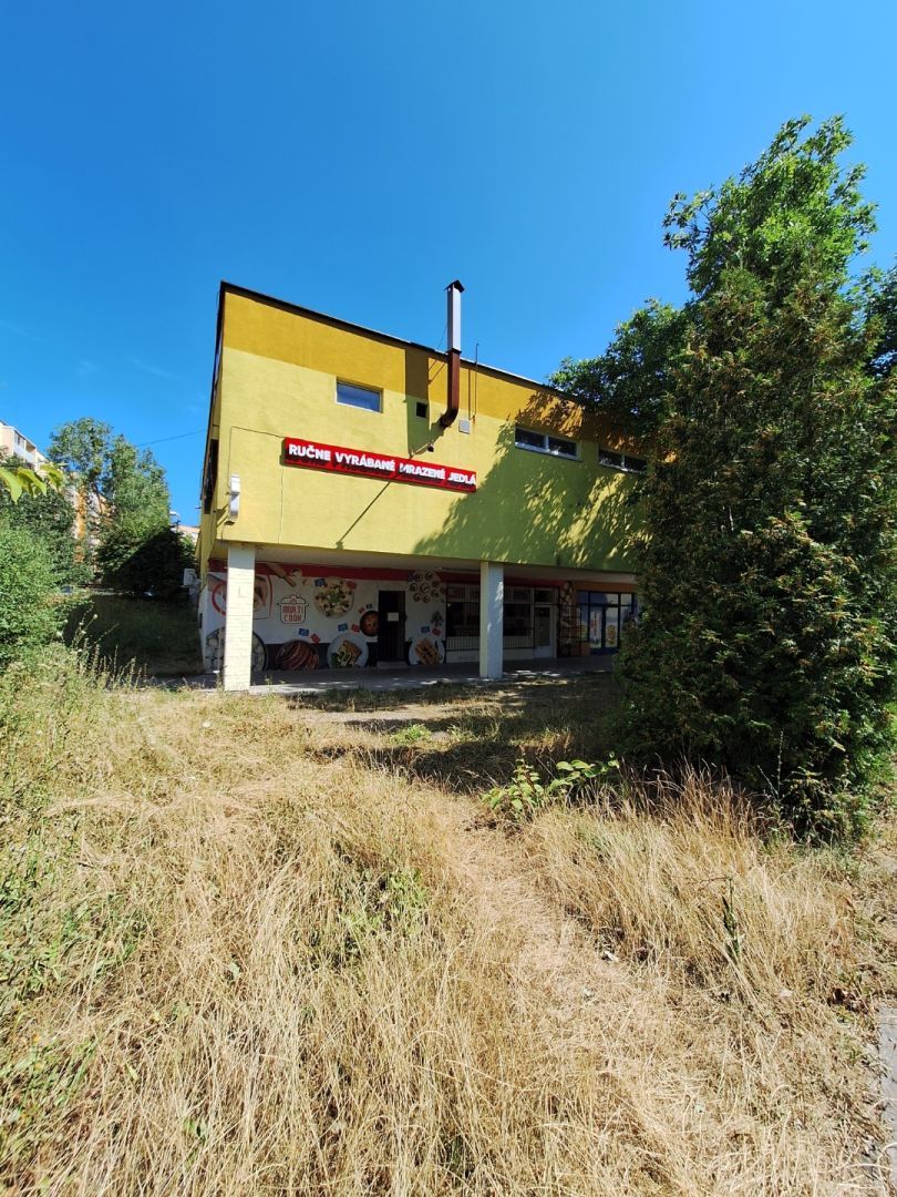 ADOMIS - Prenájom obchodných priestorov 227m2 Buzulucká ulica, OC Latorica Košice, sídlisko Dargovských hrdinov.
