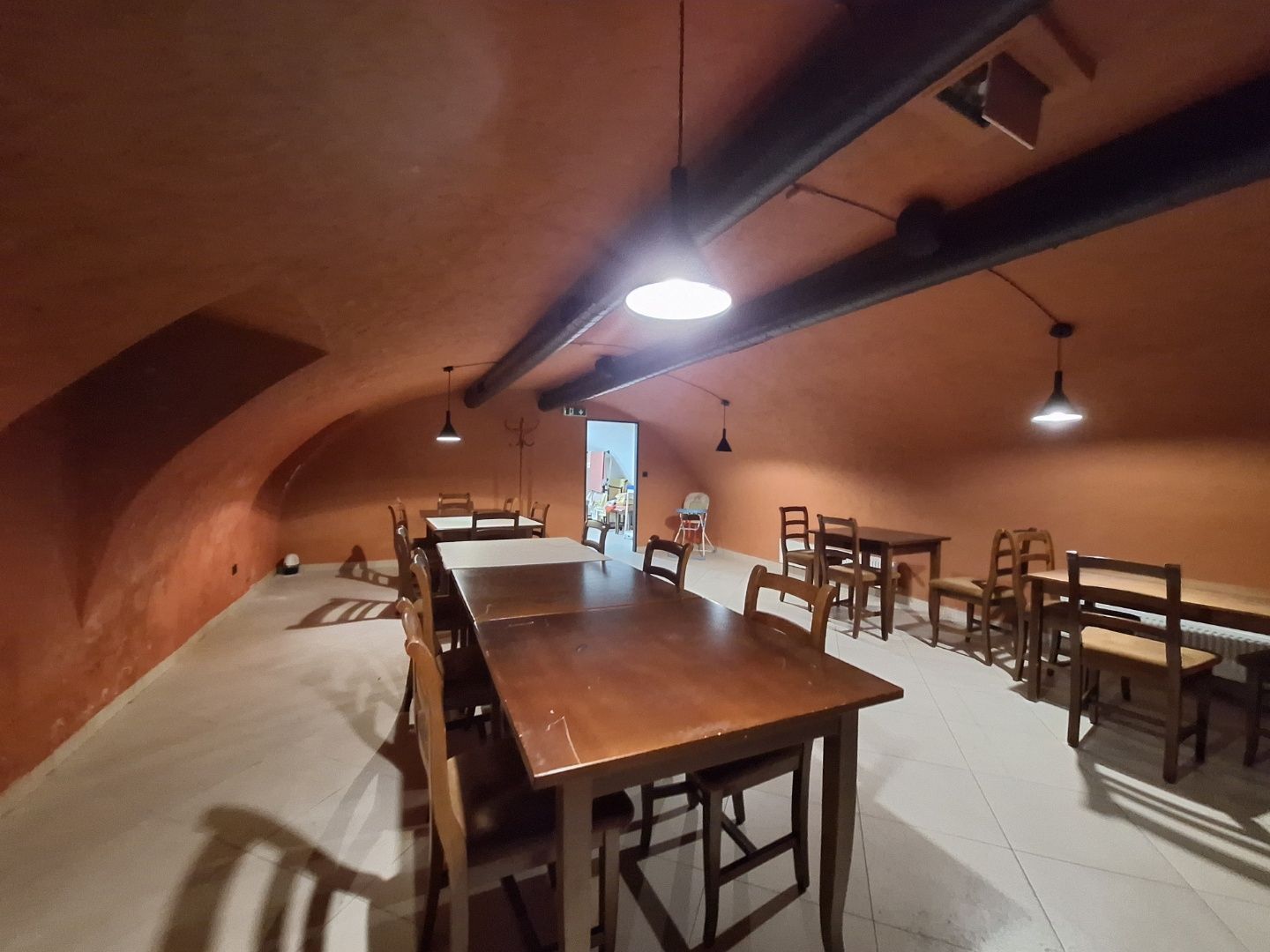 ADOMIS - Prenájom priestorov 382m2 - bývalá reštaurácia Gruziňák, vchod Hlavná aj Bačíkova ulica, Košice centrum