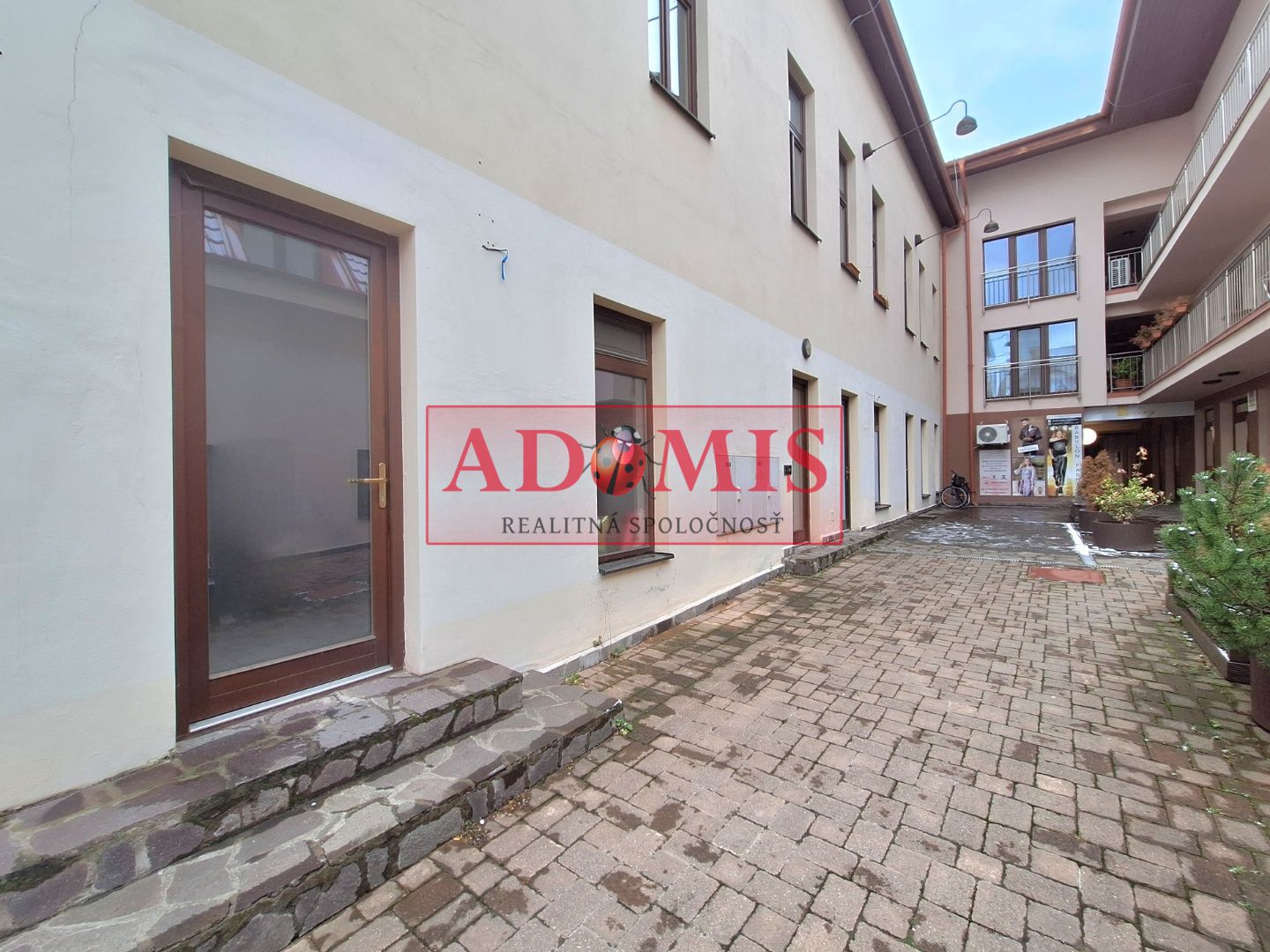 ADOMIS - prenájom priestorov 31m2, zľava 50%, Hlavná ulica Košice