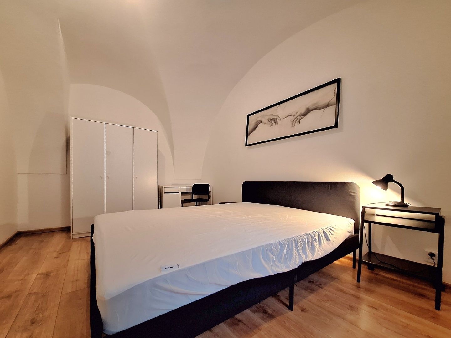 ADOMIS - predáme nebytový priestor bezbariérový 44m2 v historickom centre, Hlavná ulica, neďaleko OD Urban Košice.