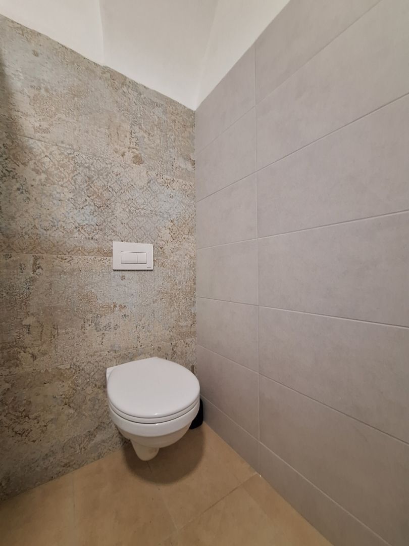 ADOMIS - predáme nebytový priestor bezbariérový 44m2 v historickom centre, Hlavná ulica, neďaleko OD Urban Košice.