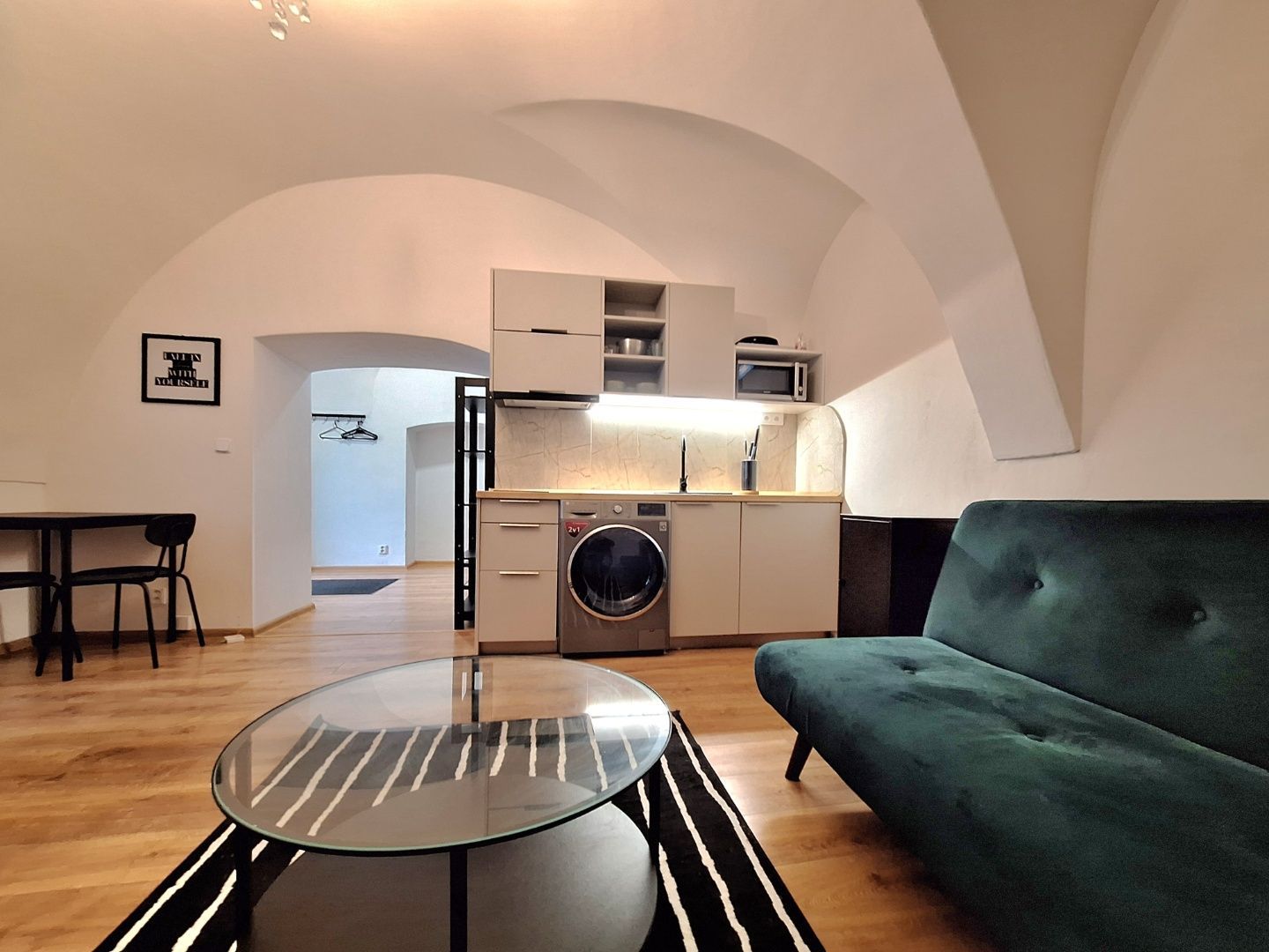 ADOMIS - predáme nebytový priestor bezbariérový 44m2 v historickom centre, Hlavná ulica, neďaleko OD Urban Košice.