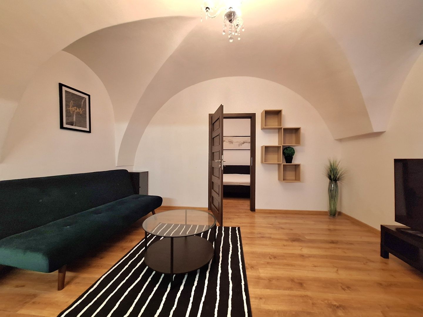 ADOMIS - predáme nebytový priestor bezbariérový 44m2 v historickom centre, Hlavná ulica, neďaleko OD Urban Košice.