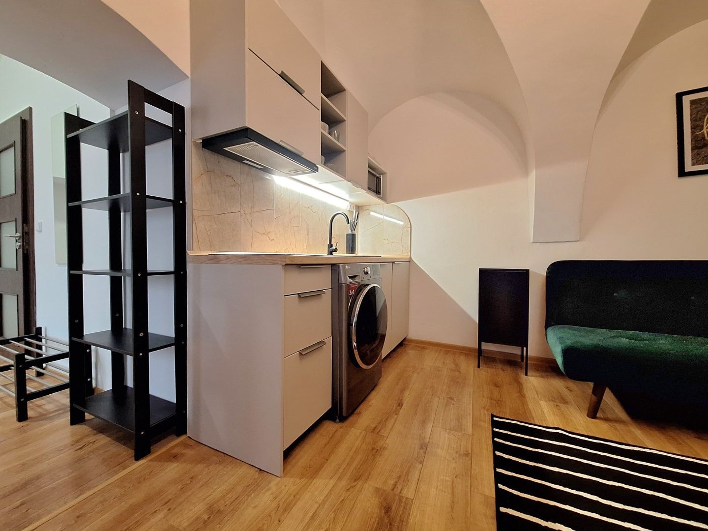 ADOMIS - predáme nebytový priestor bezbariérový 44m2 v historickom centre, Hlavná ulica, neďaleko OD Urban Košice.