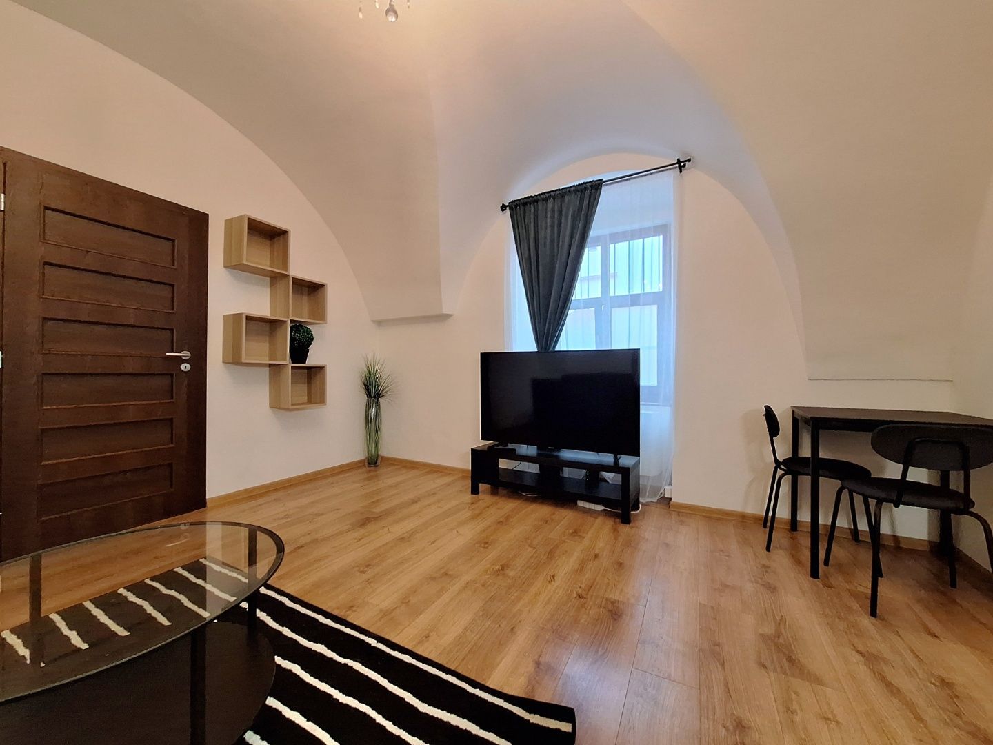 ADOMIS - predáme nebytový priestor bezbariérový 44m2 v historickom centre, Hlavná ulica, neďaleko OD Urban Košice.