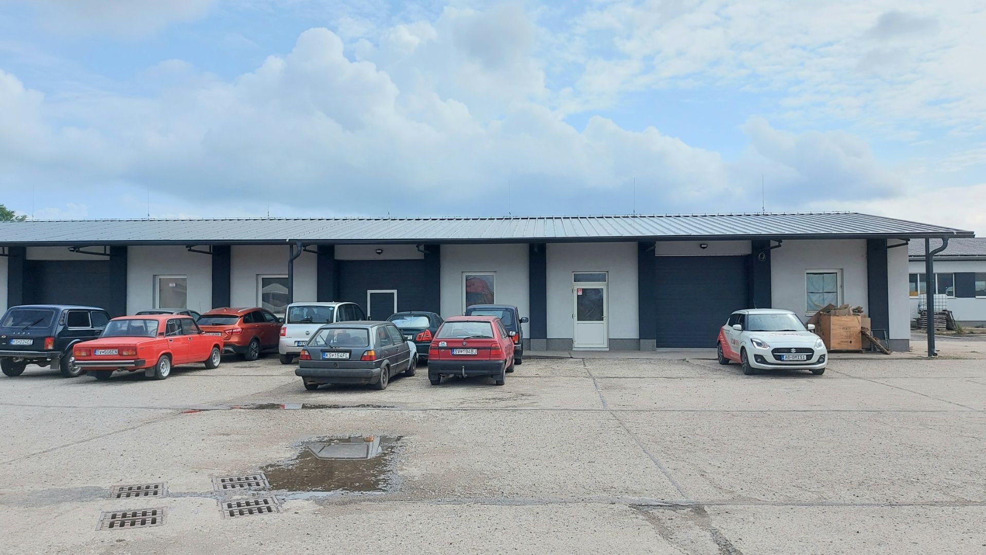 ADOMIS - Prenájom priestorov 100m2, kompletné IS, samostatné kúrenie, Čaňa