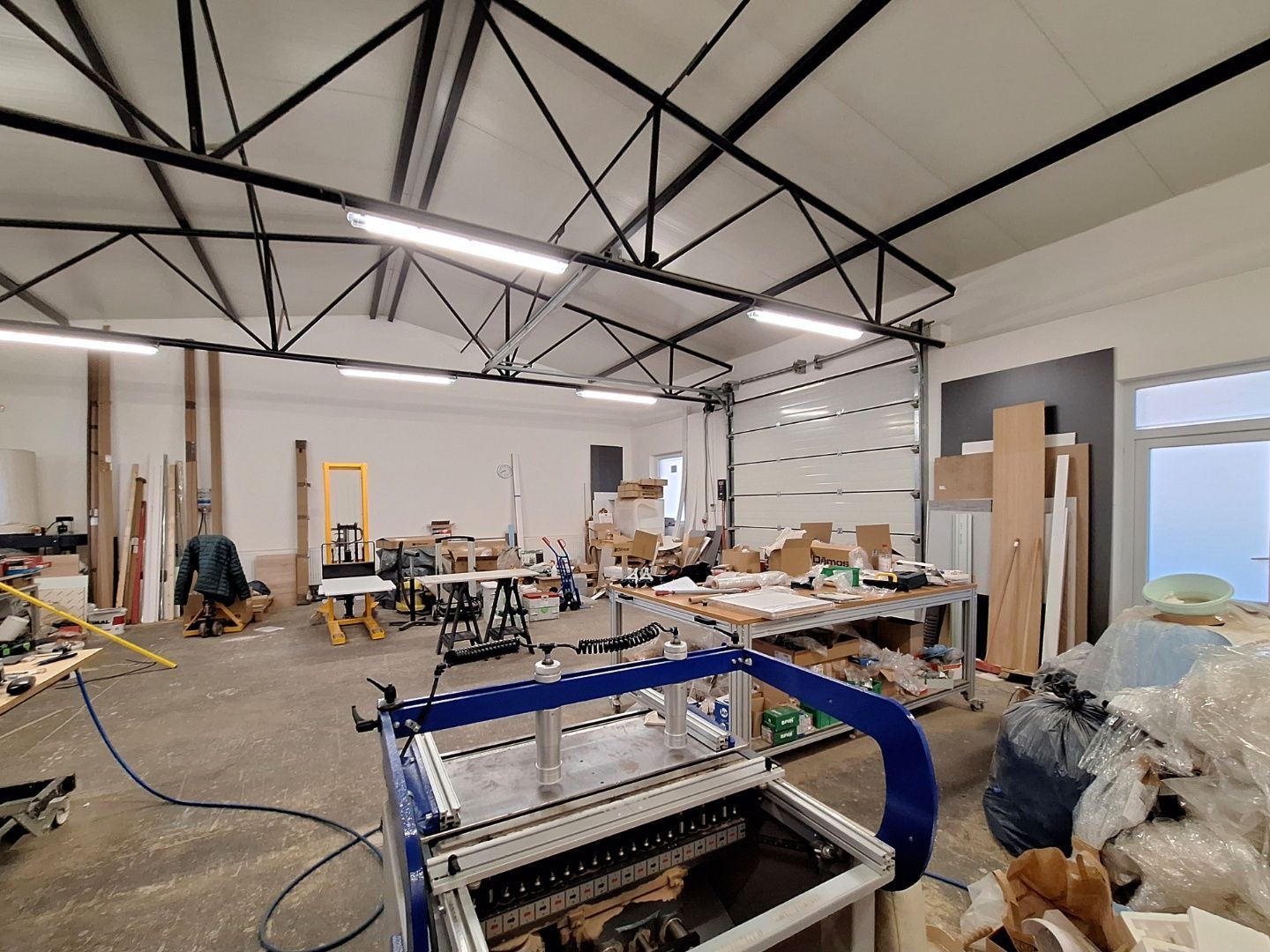 ADOMIS - Prenájom priestorov 100m2, kompletné IS, samostatné kúrenie, Čaňa