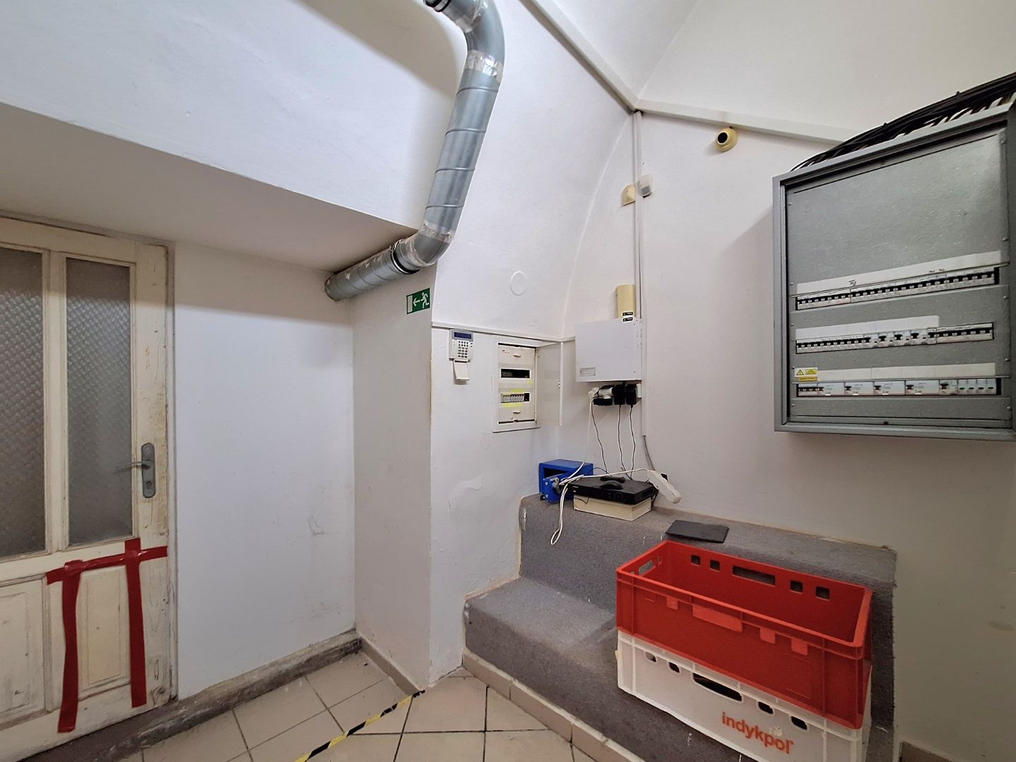 ADOMIS - predáme nebytový priestor 99m2 v historickom centre, Kováčska ulica, neďaleko Dómu Sv. Alžbety
