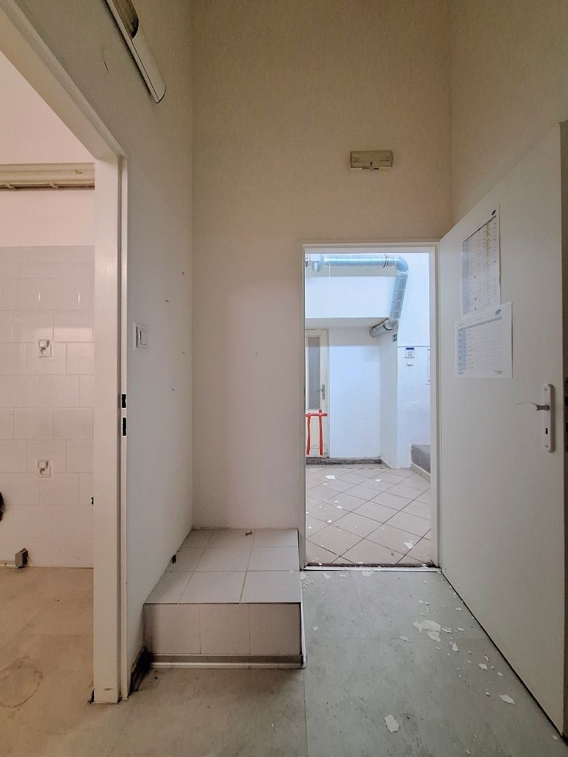 ADOMIS - predáme nebytový priestor 99m2 v historickom centre, Kováčska ulica, neďaleko Dómu Sv. Alžbety