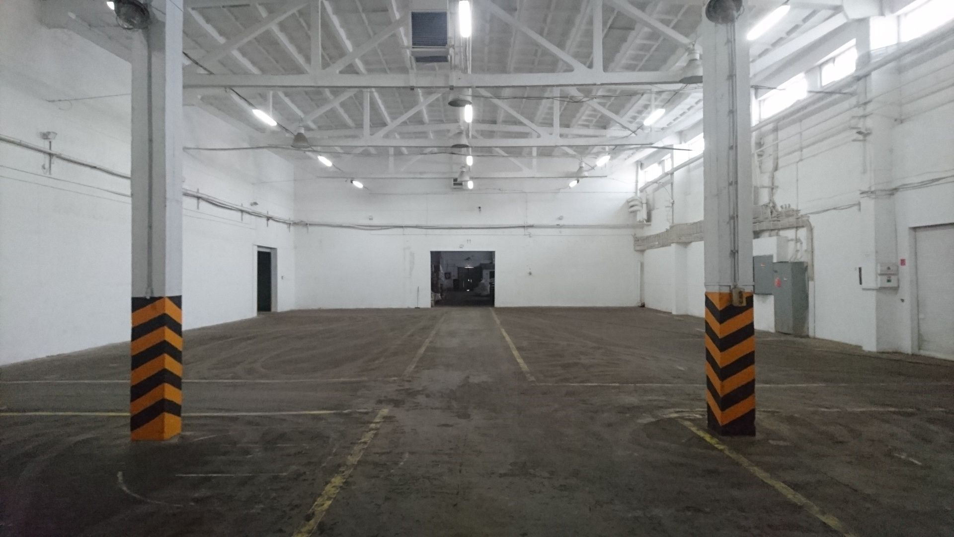 ADOMIS - Prenájom skladových priestorov, 1600m2, Košice