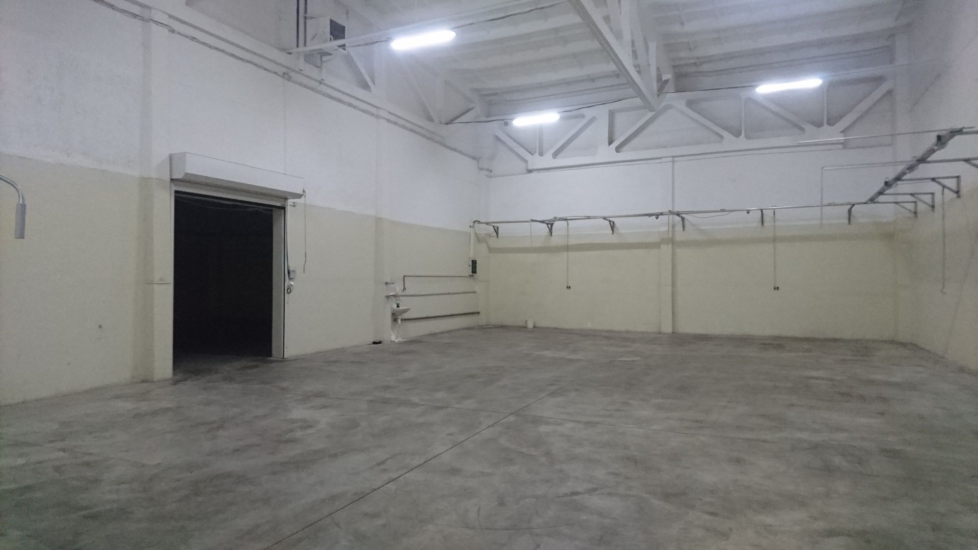 ADOMIS - Prenájom skladových priestorov, 1600m2, Košice
