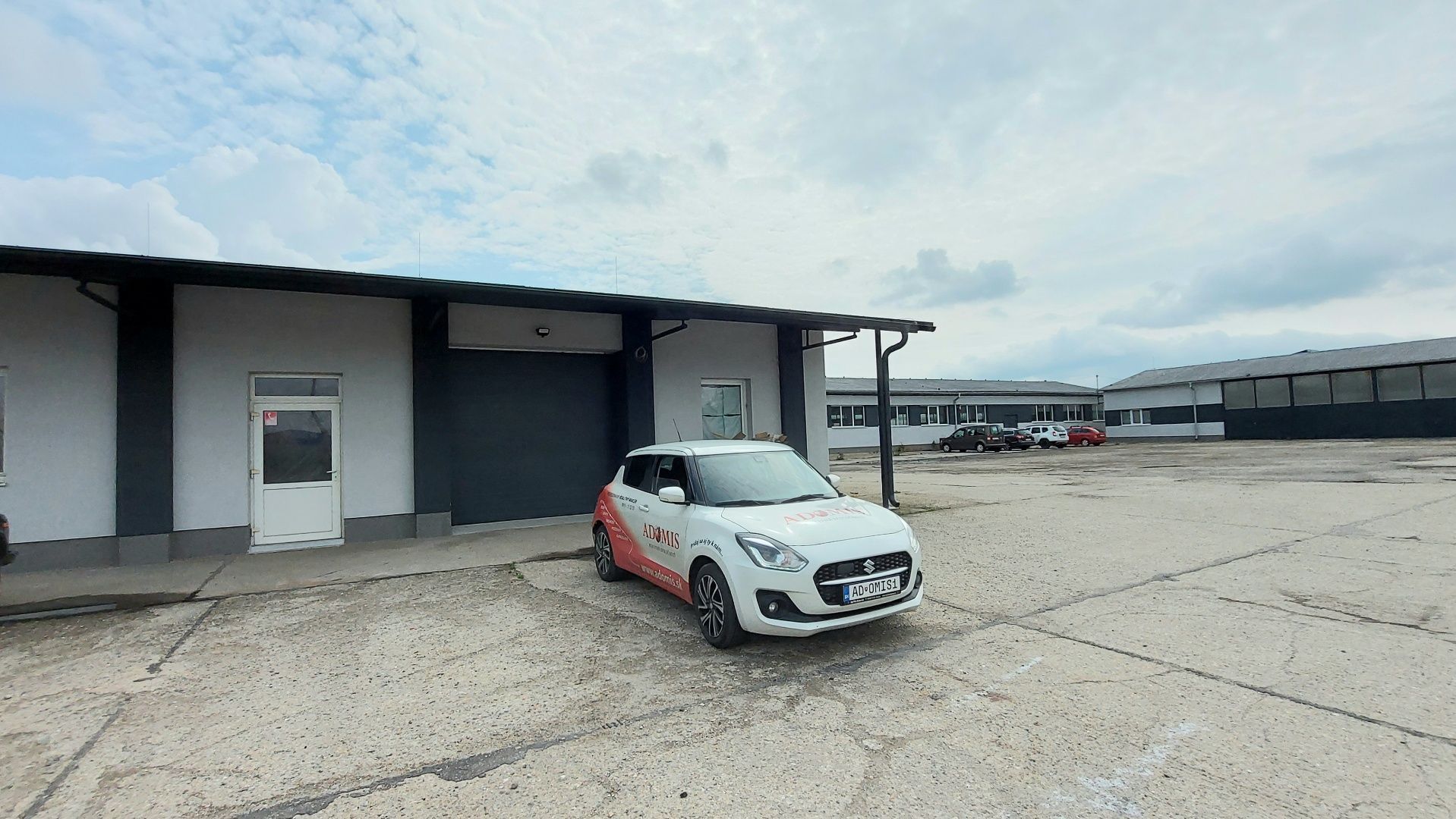 ADOMIS - Prenájom priestorov 100m2, kompletné IS, samostatné kúrenie, Čaňa
